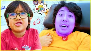 Ryan Makes Daddy Turns Different Colors Pretend Play [upl. by Entsirhc]